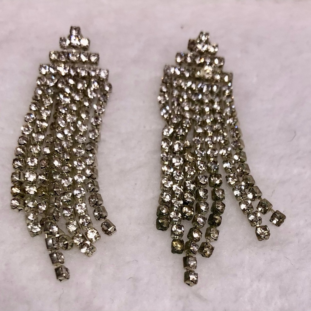 Stunning Chandelier Rhinestone Necklace-Earring Set - Picture 5 of 14